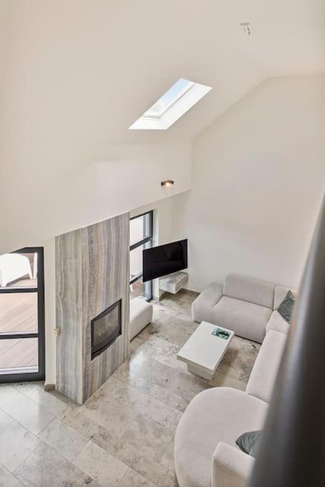 Schitterende Loft Met Jacuzzi En Sauna In Μεσελέν Εξωτερικό φωτογραφία